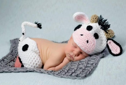 "Little Moo: Hand-Knit Cow Newborn Outfit""Little Moo: Hand-Knit Cow Newborn Outfit"
 


 


 Product Description:


 

Capture unforgettable moments with the Little Moo: Hand-Knit Cow Newborn Outfit, designZIP UP EXPRESSBabyMoo