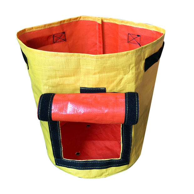 "VeggieGrow: Potato & Vegetable Grow Bags"Product Description:


 
 
 


 Grow your own fresh vegetables with ease using the
 
 VeggieGrow:
 
 Potato &amp; Vegetable Grow Bags. Designed for outdoor gardeningZIP UP EXPRESSGardenPotato & Vegetable Grow Bags"