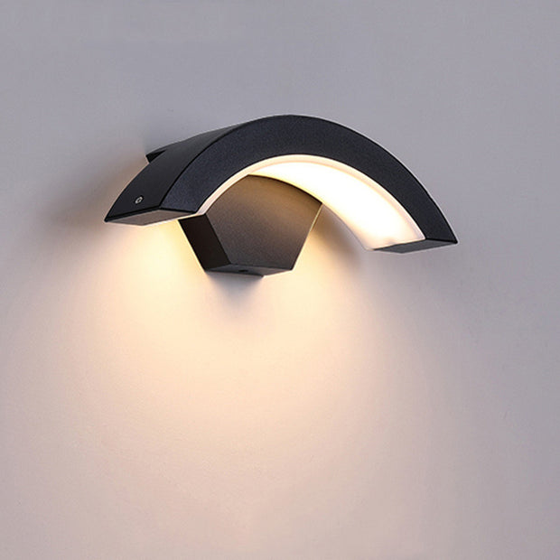 LunaCurve LED Induction Wall LightDescription:
 


 

Bring the beauty of the night sky indoors with the 

 LunaCurve LED Induction Wall Light


 
 
 

Featuring a graceful, curved moon design, this ZIP UP EXPRESSLightLunaCurve LED Induction Wall Light