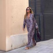 Summer Geometric Printed V-neck Long Dress Fashion Long Sleeve Slit DrOverview:
 
 Unique design, stylish and beautiful.
 
 Good material, comfortable wear.
 
 A variety of colors, any choice.
 
 
 


 Product information:
 
 Pattern: ZIP UP EXPRESSWoman-neck Long Dress Fashion Long Sleeve Slit Dresses