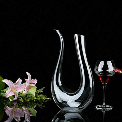 Crystal U-shaped 1500ml Wine DecanterIntroducing the Crystal U-shaped 1500 ml Wine Decanter, the perfect addition to your bar or wine collection. Crafted with lead-free crystal to create an elegant and ZIP UP EXPRESS-shaped 1500ml Wine Decanter